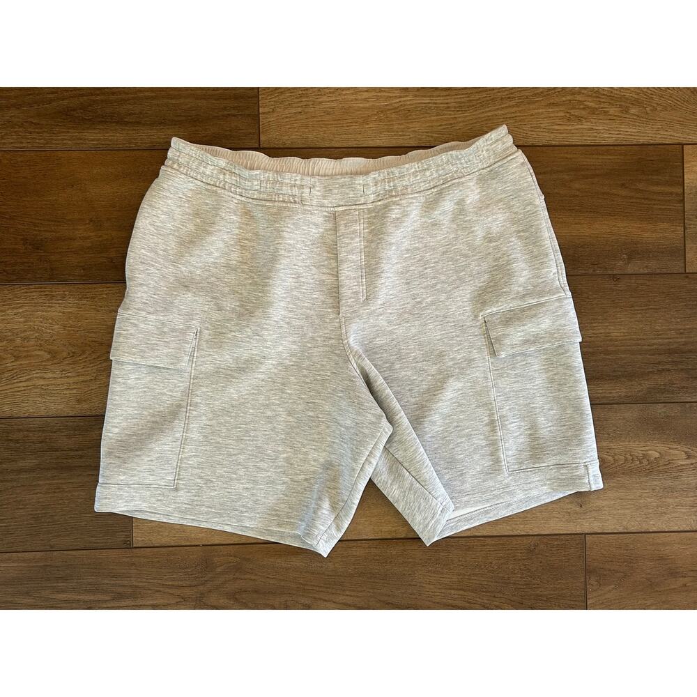 Lululemon Men’s XXL Heather Gray Pull-On Cargo Sweat Shorts 8” Inseam Drawstring